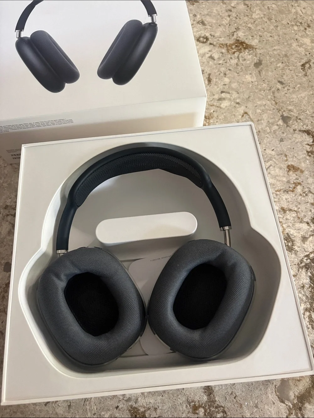Apple AirPods Max Over-Ear Headphones - Space Gray